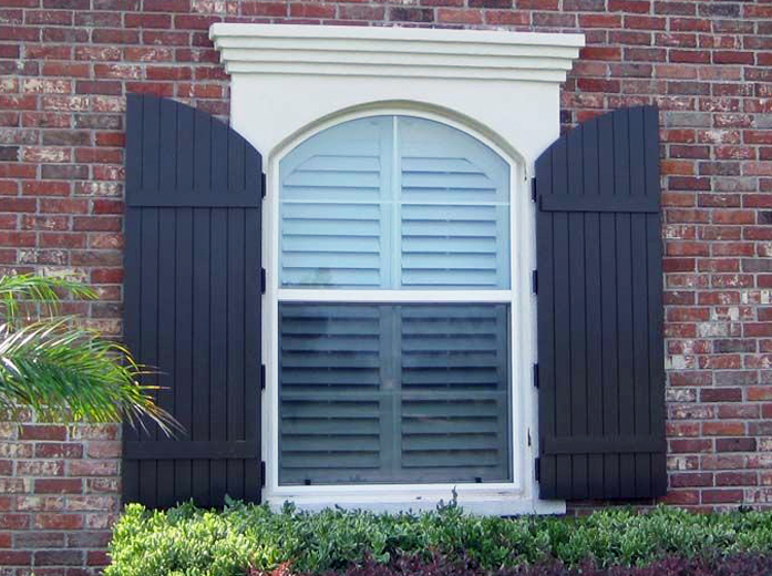 Colonial-Shutters-A-to-Z-Shutters-and-Railing-smpic